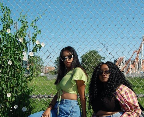 Wat zijn voor jou de belangrijkste kritieken op meisjeskleding als het wordt verkocht door een outlet?