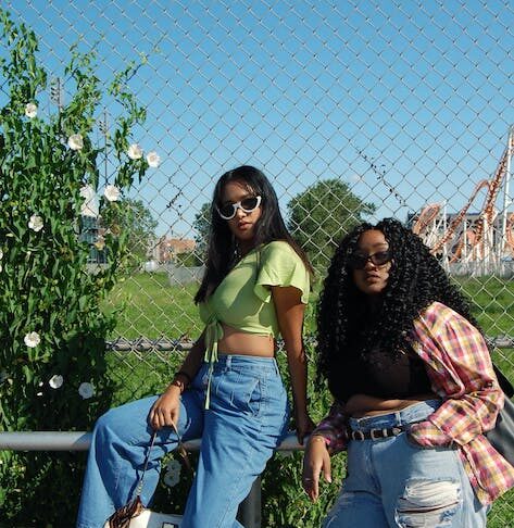 Wat zijn voor jou de belangrijkste kritieken op meisjeskleding als het wordt verkocht door een outlet?