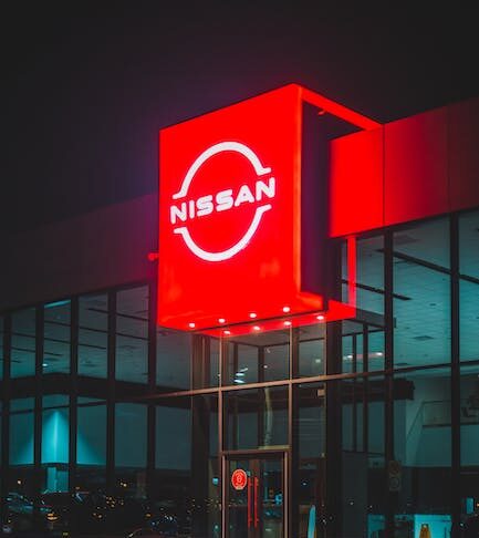 Welke aspecten zijn belangrijk om rekening mee te houden als je de waarde van een auto schat?